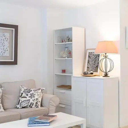 Apartment Modern In With Shared Pool Marbella